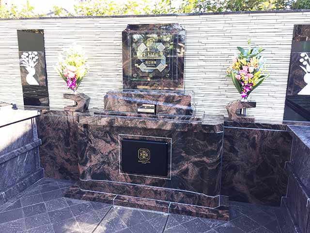 足立祖房 合祀墓